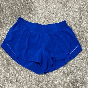 Lululemon Hotty Hot 2.5 inch shorts